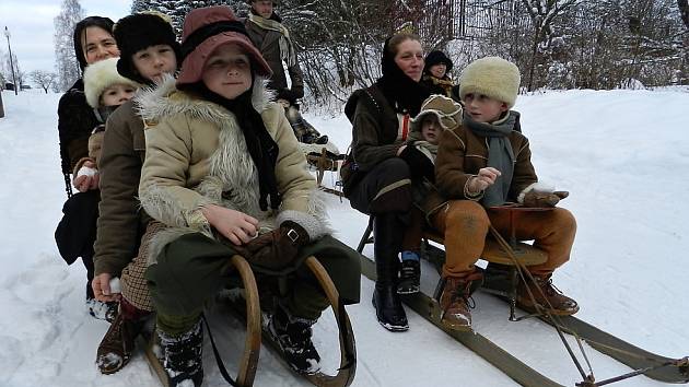 Zvědavou uličkou opět svištěly vlčky a rejdy