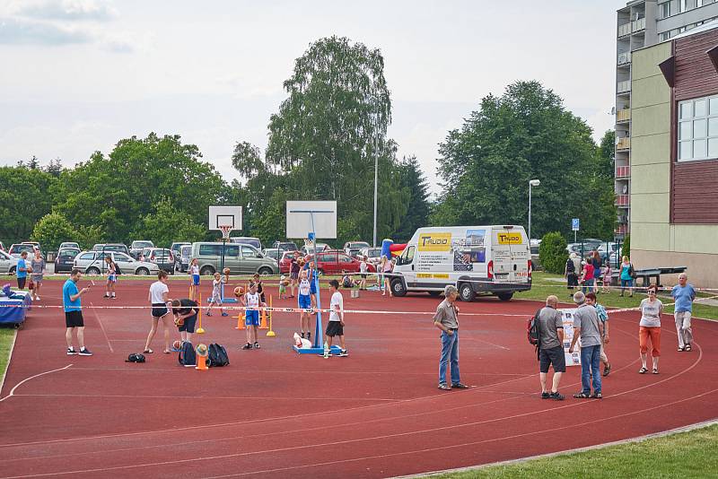 ZŠ Komenského v Trutnově oslavila 60. výročí založení školy.