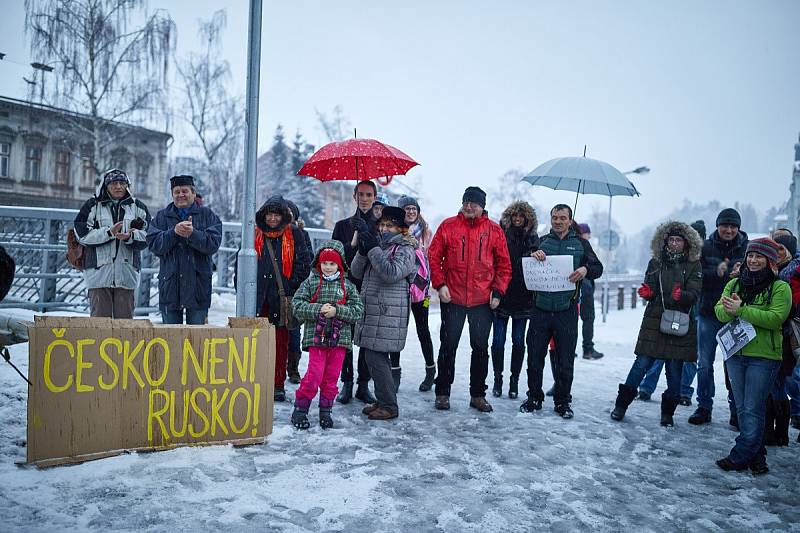 Úterní protest proti Babišovi a Ondráčkovi v Trutnově