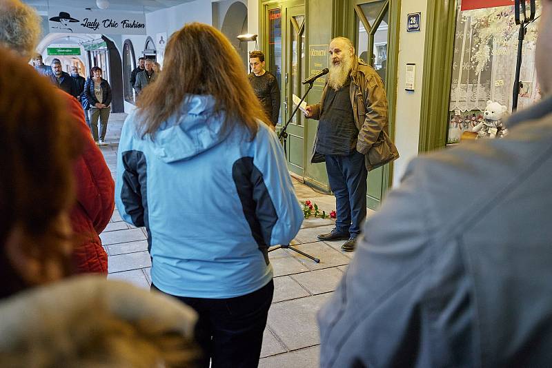 Trutnov odhalil na třech různých místech ve městě kameny zmizelých, které připomínají oběti holokaustu pocházející z Trutnova.