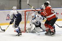 Nejsledovanějším utkáním nedělního programu krajské hokejové ligy byl souboj Trutnova proti Chrudimi. Domácí zápas prohráli výsledkem 1:3.