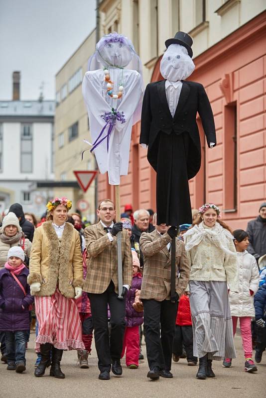 Než utopili smrťáky, zatančili si v Uffu