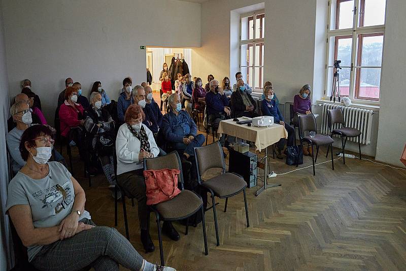 Trutnov odhalil na třech různých místech ve městě kameny zmizelých, které připomínají oběti holokaustu pocházející z Trutnova.