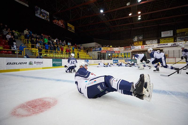 Hokejové derby Trutnov - Dvůr Králové (4:3).