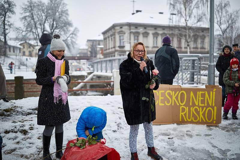 Úterní protest proti Babišovi a Ondráčkovi v Trutnově