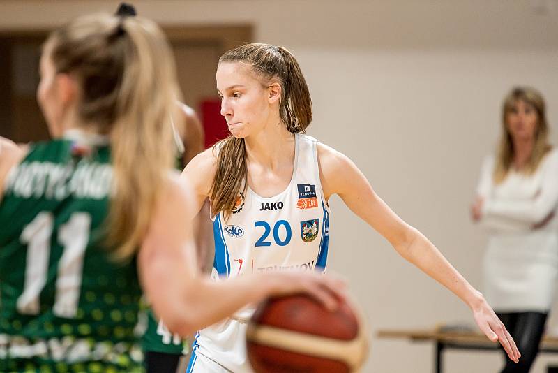 Basketbalistky trutnovské Lokomotivy nestačily v domácím utkání na soupeře z Ostravy.