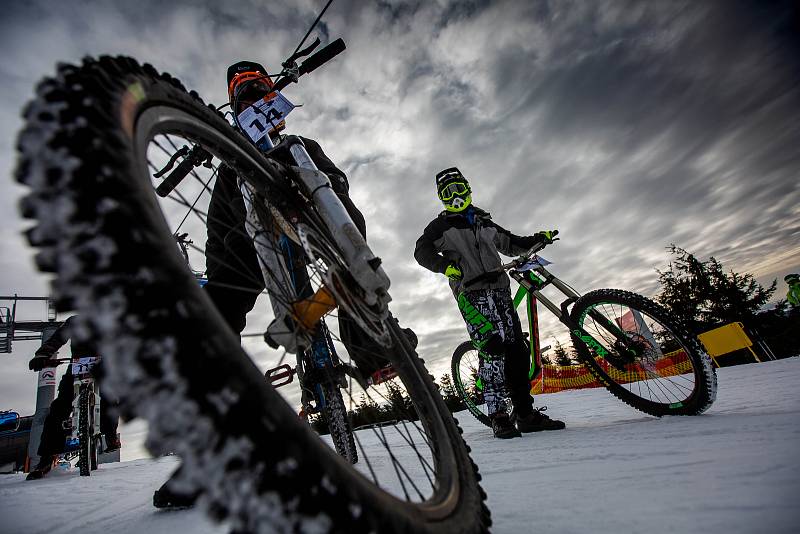 Chinese Downhill 2019 ve Špindlerově Mlýně.