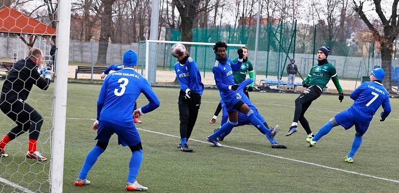 Během zimní přestávky odehráli fotbalisté Dvora Králové nad Labem půltucet přípravných utkání.