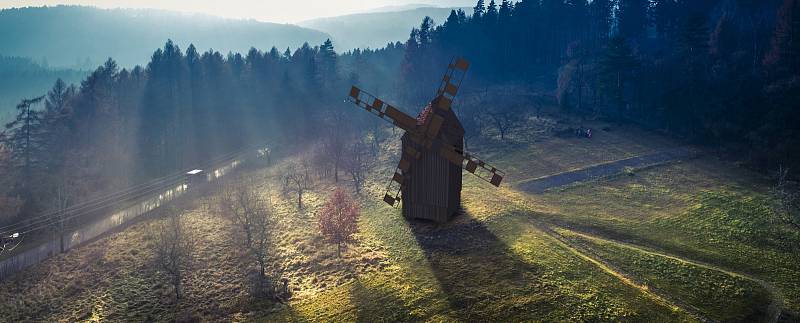 Unikátní větrný mlýn postaví učni. Do Borovnice se vrátí dominanta