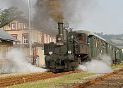 Krkonošemi profrčely historické lokomotivy, představily se také na vlakovém nádraží ve Vrchlabí.