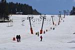 Velikonoční lyžování v Peci pod Sněžkou v pátek 15. dubna 2022.