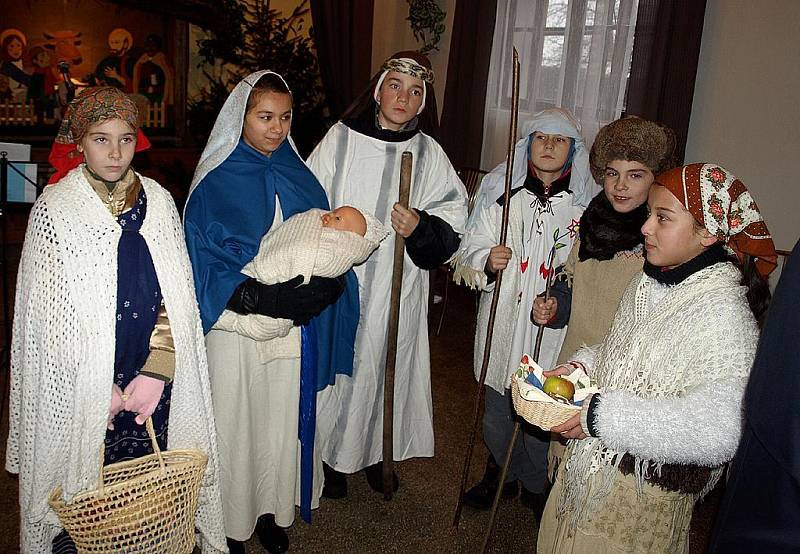 Štědrovečerní koncert na královédvorském hřbitově