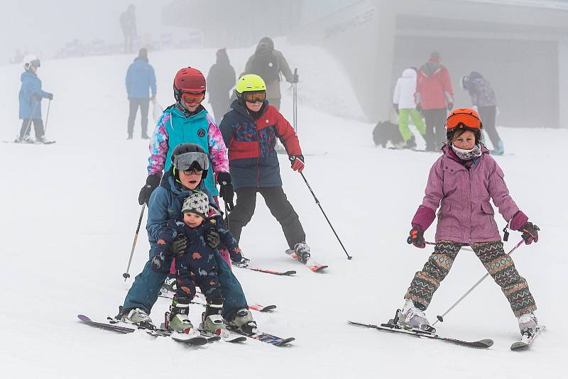 Skiareál Malá Úpa zahájil v sobotu 3. prosince 2022 lyžařskou sezonu.