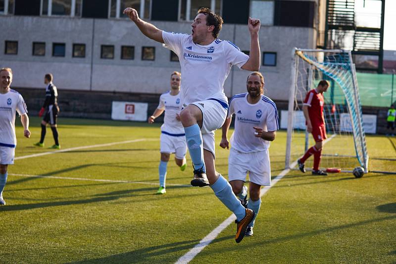 Divizní fotbalové derby: MFK Trutnov - TJ Dvůr Králové nad Labem.