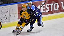 Čtvrtfinále play off hokejové Chance ligy: HC Stadion Vrchlabí - VHK Robe Vsetín.