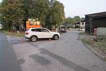 Na křižovatce ulic Husitská a U Kaple střetlo osobní auto BMW s jízdním kolem Favorit.