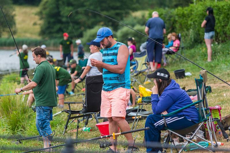 Rybářské závody na Dolcích u Trutnova.