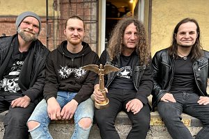 Trutnovská trash metalová kapela Exorcizphobia získala hudební cenu Anděl za nejlepší rockové album roku.