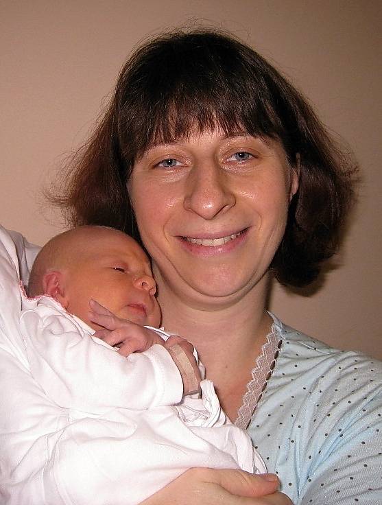 ANEŽKA PROCHÁZKOVÁ se narodila 19. prosince ve 14.39 hodin rodičům Monice Procházkové (rozené Kopfové) a Ladislavovi. Vážila 2,86 kg a měřila 49 cm. Na sestřičku se doma v Trutnově těší tříletý bráška Bořek. 
