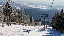 Zahájení lyžařské sezony na Černé hoře v Krkonoších v pátek 3. prosince.