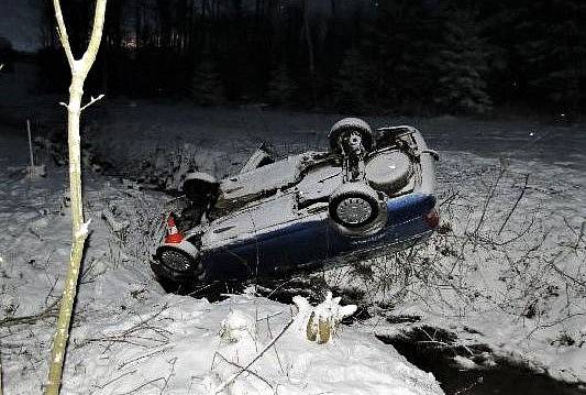 Nehoda mezi obcemi Lánov a Čistá v Podkrkonoší