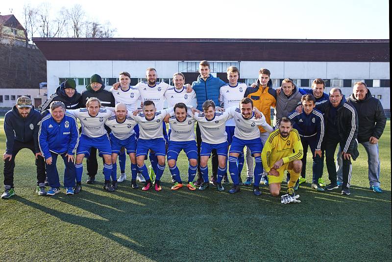 Fotbalisté Trutnova v podzimní derniéře přestříleli Velké Hamry 5:2. Hattrickem se blýskl Matějka.