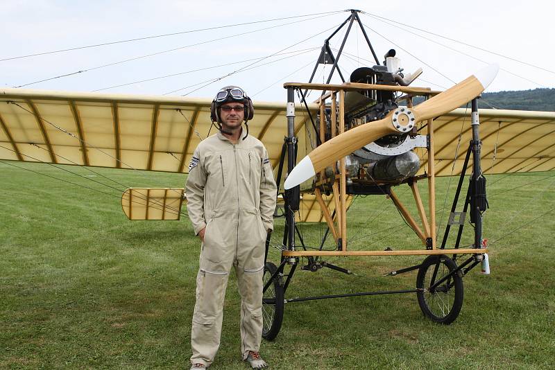 Jan Rudzinskyj pilotoval historický Blériot XI, s nímž létal první český aviatik Jan Kašpar.