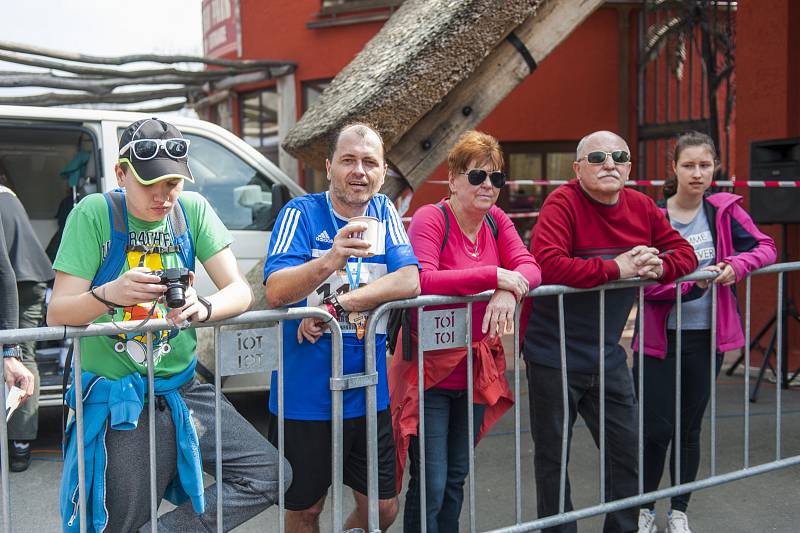 Sobotní Safariběh ČSOB 2019 měl ve 35. ročníku rekordní účast 1093 závodníků.