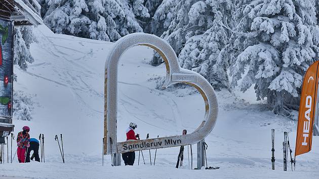 Ze zahájení lyžařské sezony ve Špindlerově Mlýně.