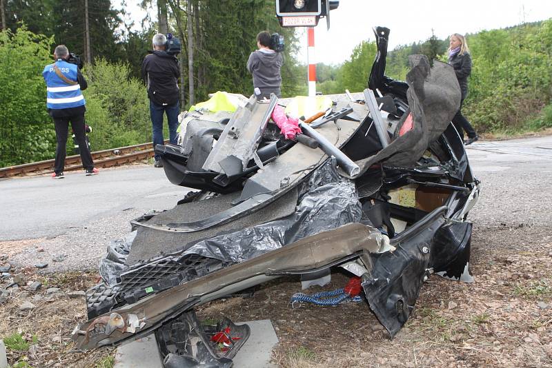 Tragická nehoda na železničním přejezdu v Bílé Třemešné.