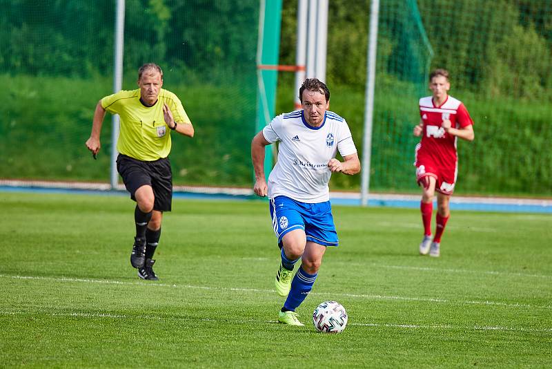 Dvorští fotbalisté stejně jako loni vyhráli derby Krkonoš.