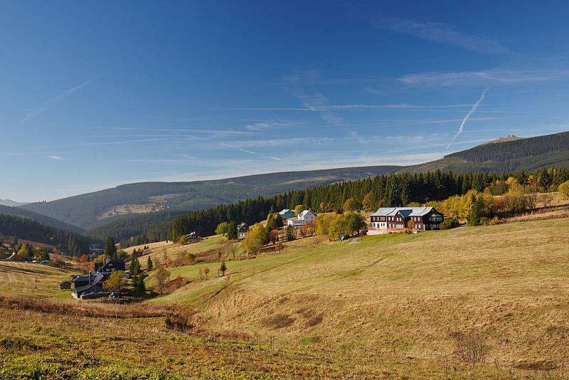 Krkonošská Malá Úpa je nejvýše položenou obcí v kraji.