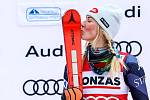 Američanka Mikaela Shiffrinová vyhrála sobotní slalom Světového poháru ve Špindlerově Mlýně.
