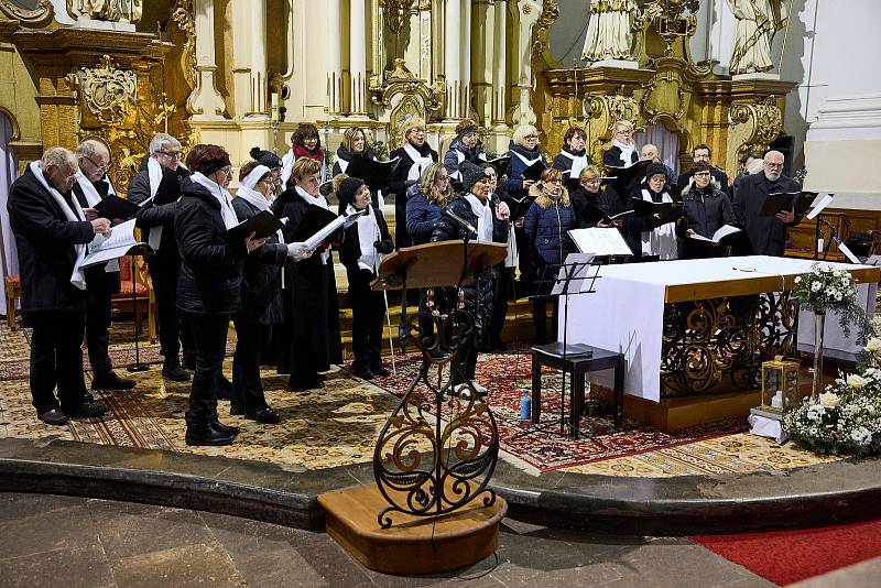 Tříkrálový koncert v trutnovském kostele.