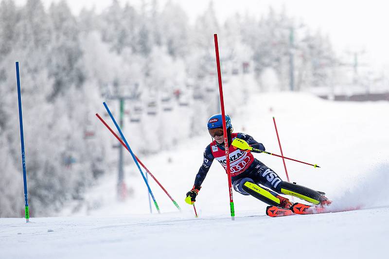 Američanka Mikaela Shiffrinová na trati slalomu Světového poháru v alpském lyžování žen ve Špindlerově Mlýně v sobotu 28. ledna 2023.