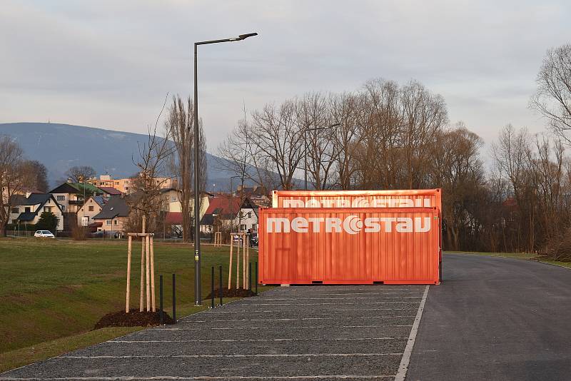Připraveno ke stavbě. Firma Metrostav DIZ se chystá rozjet výstavbu krytého bazénu ve Vrchlabí.