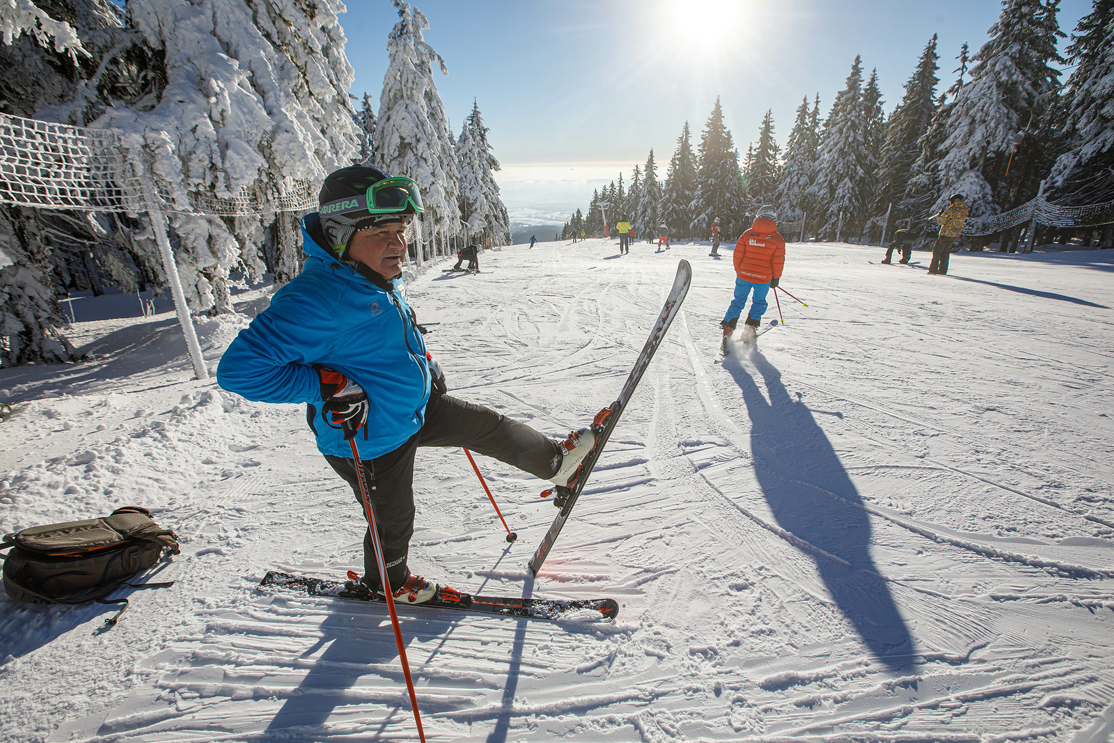 Černá hora - Pec: Skipasy zdražujeme o 10 procent, omezíme jen večerní  lyžování - Krkonošský deník