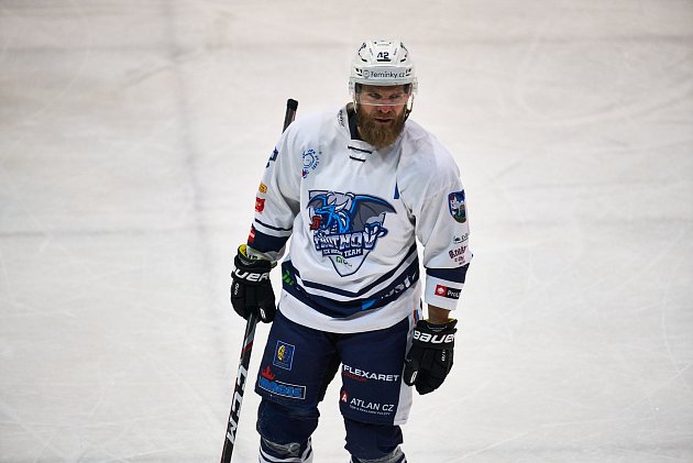 Ve 36. kole druhé hokejové ligy se ve středu večer potkají Dvůr Králové nad Labem a Trutnov.