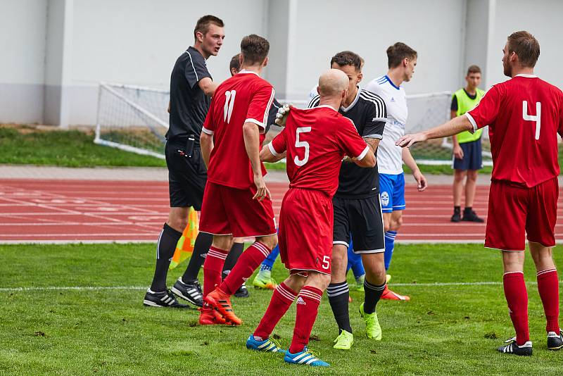 Fortuna Divize C: MFK Trutnov - TJ Dvůr Králové nad Labem 1:0 (0:0).