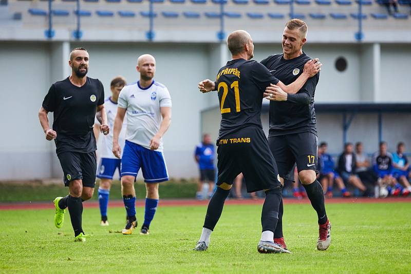 Na trutnovském stadionu bylo ve středu odpoledne dohráno předkolo fotbalového MOL cupu.