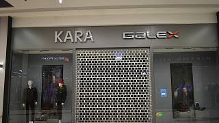 Kara nekončí, v pátek chce otvírat první prodejny - Krkonošský deník