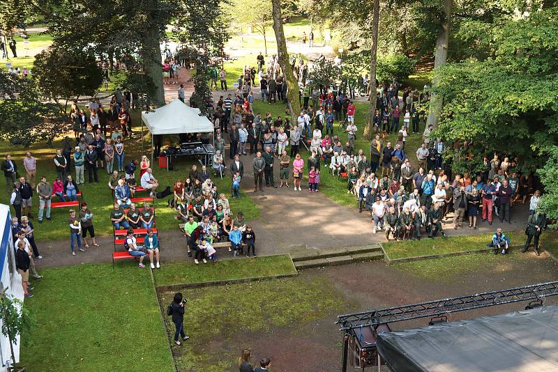 V sobotu se konaly v městském parku oslavy 75. výročí lesnické školy v Trutnově.