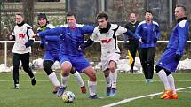 Během zimní přestávky odehráli fotbalisté Dvora Králové nad Labem půltucet přípravných utkání.