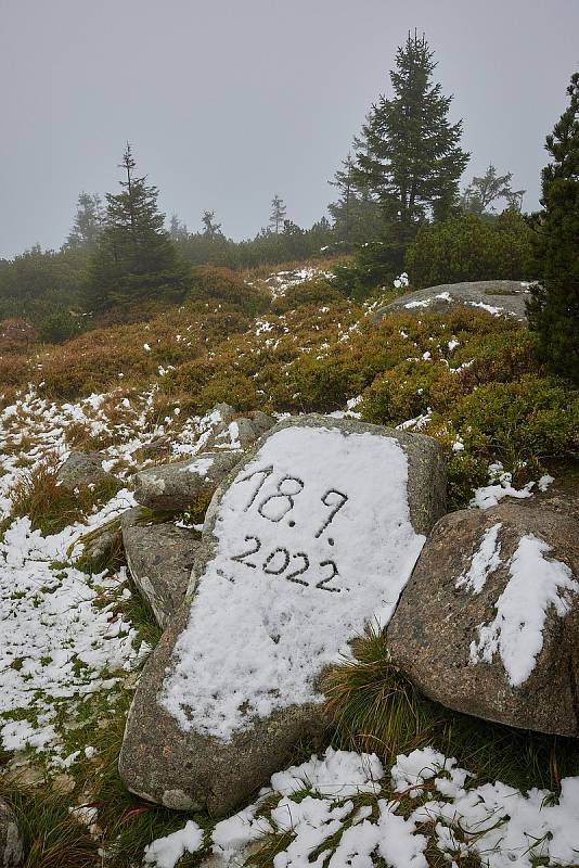 První sníh v Krkonoších napadl už v neděli 18. září 2022