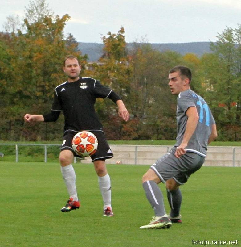 Vrchlabští fotbalisté vyhráli zápas, ačkoliv hrál soupeř od 11. minuty přesilovku.