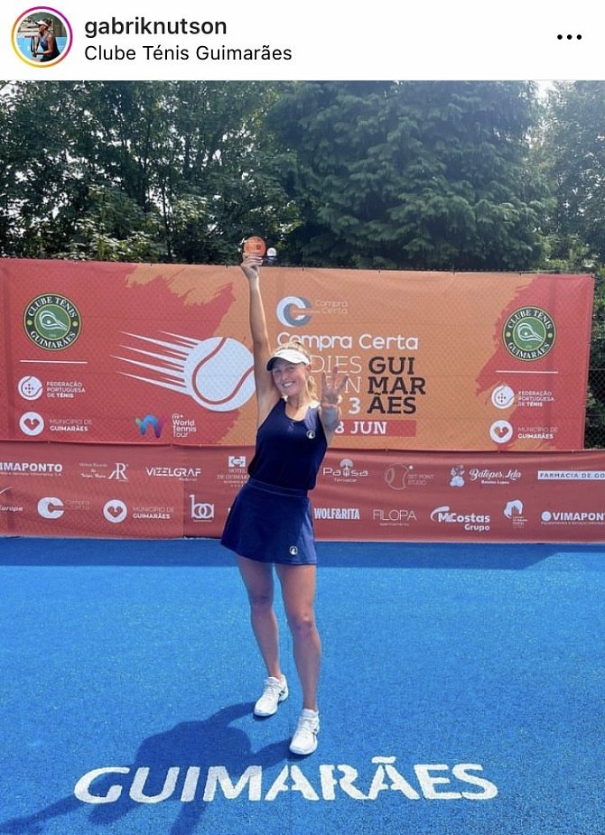 Šestadvacetiletá tenistka ze Dvora Králové nad Labem Gabriela Knutsonová získala v Portugalsku již svou třetí letošní trofej.