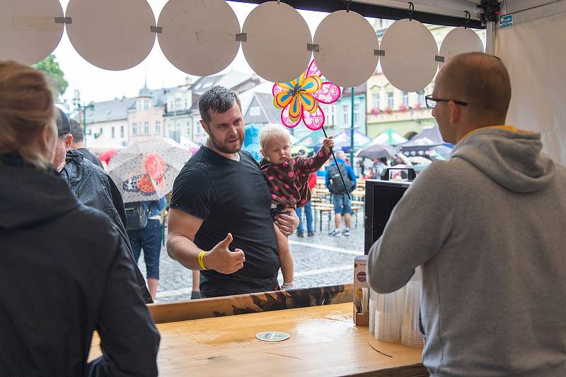 Vrchlabské náměstí TGM zaplnil 22. ročník Krkonošských pivních slavností.