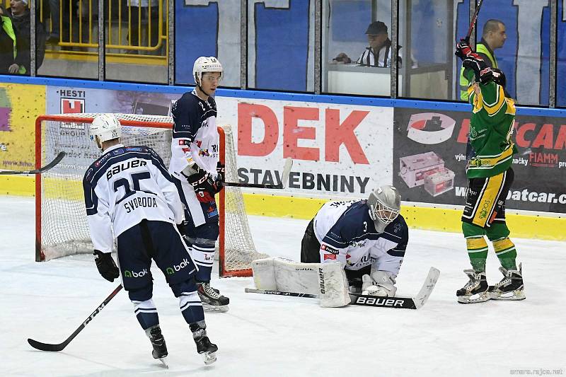 Hokejové derby v Podkrkonoší dopadlo vítězství, Dvora Králové 6:1 nad Trutnovem.
