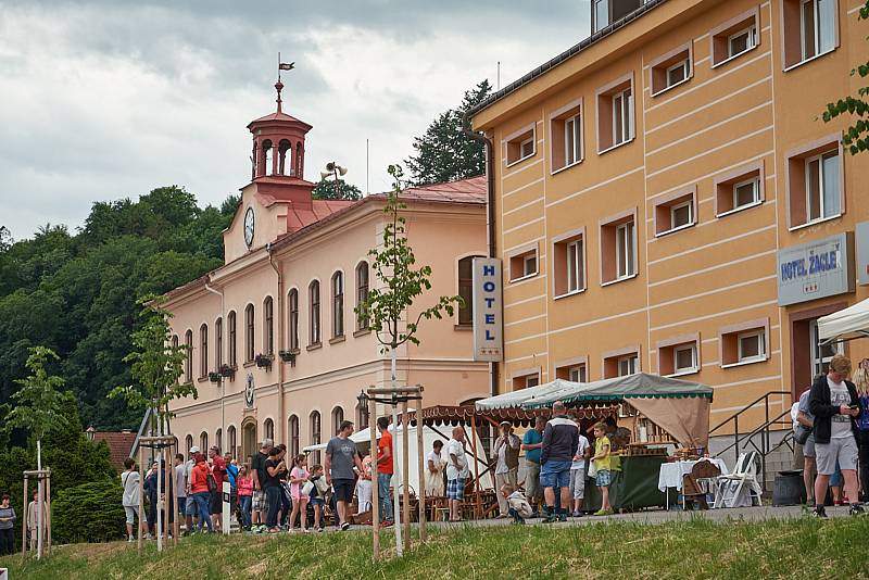 Žacléřské náměstí patřilo v pátek Dni lidových řemesel.