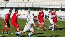 Divizní fotbalové derby: MFK Trutnov - TJ Dvůr Králové nad Labem.